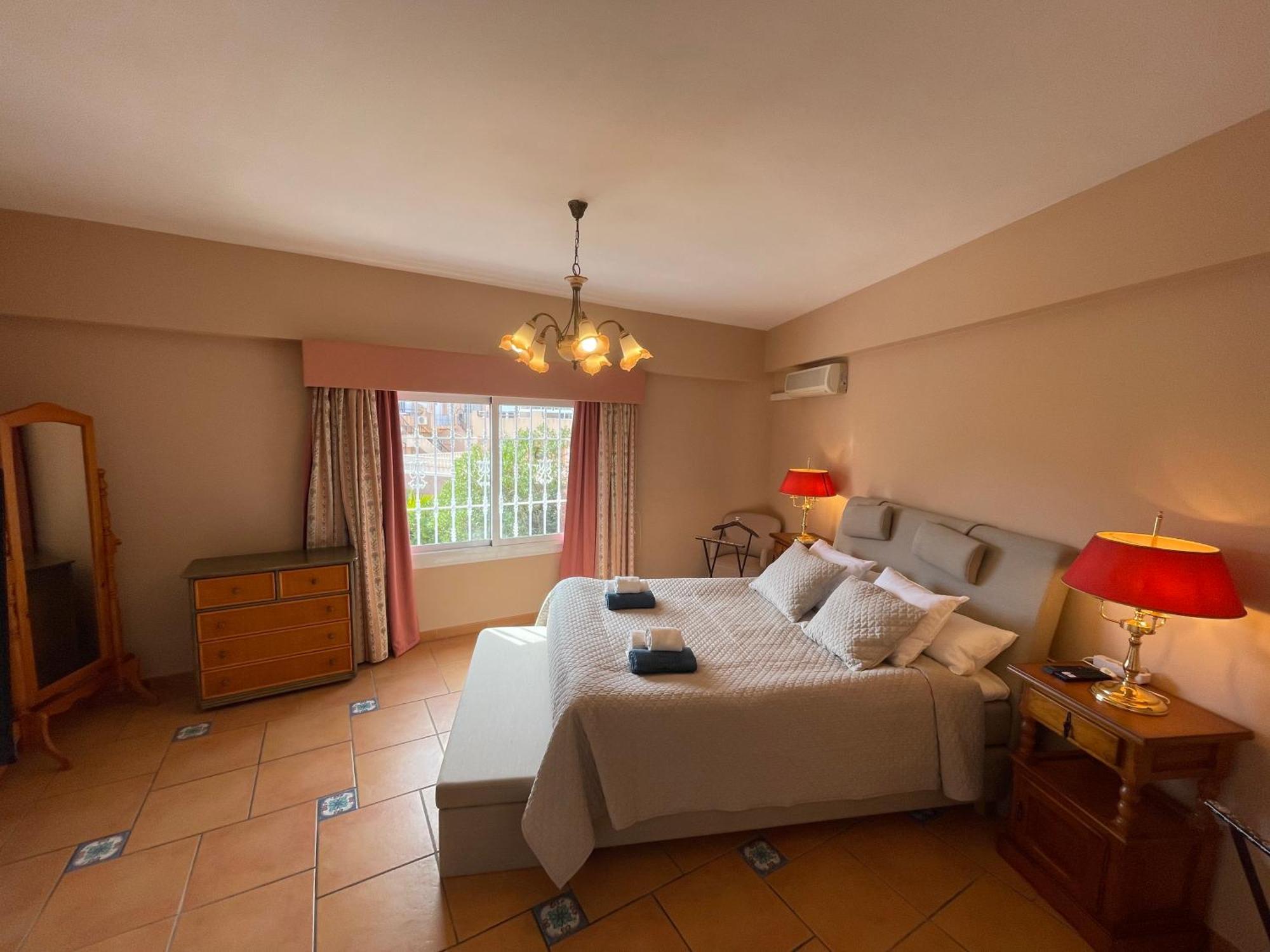 Anna'S Garden Bed & Breakfast Torrevieja Bilik gambar