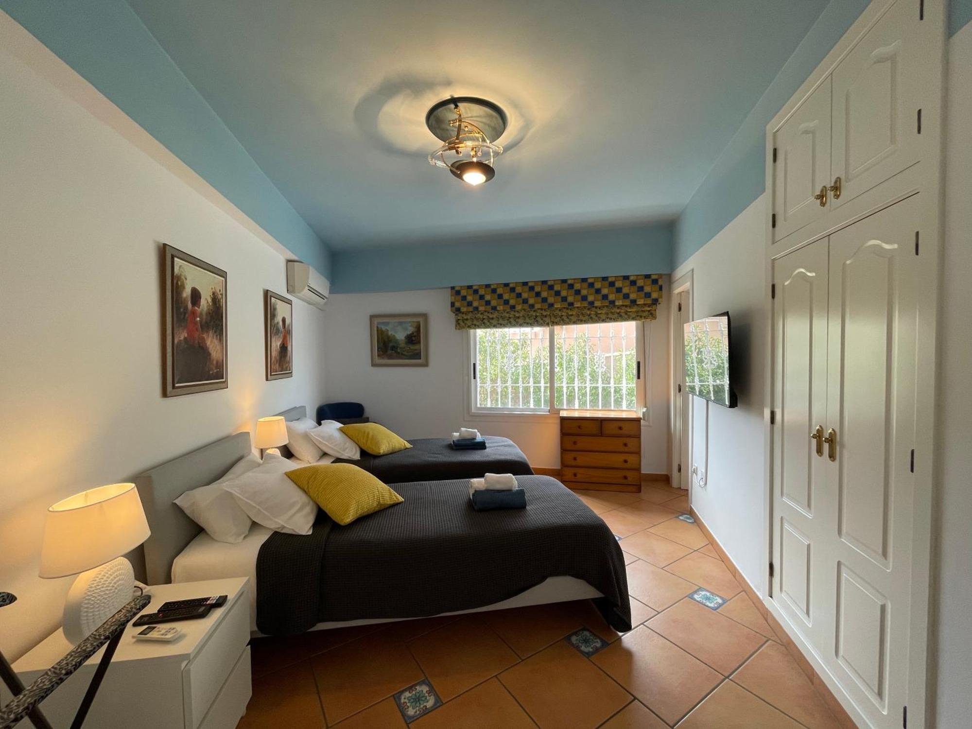 Anna'S Garden Bed & Breakfast Torrevieja Bilik gambar