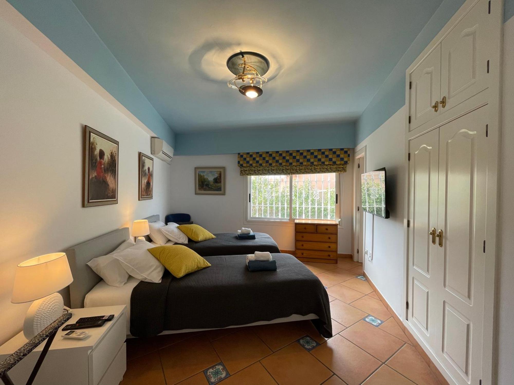 Anna'S Garden Bed & Breakfast Torrevieja Bilik gambar